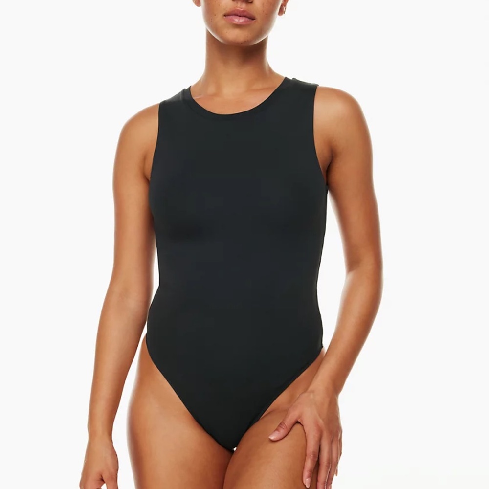 COPY - Aritzia Contour Muscle Bodysuit